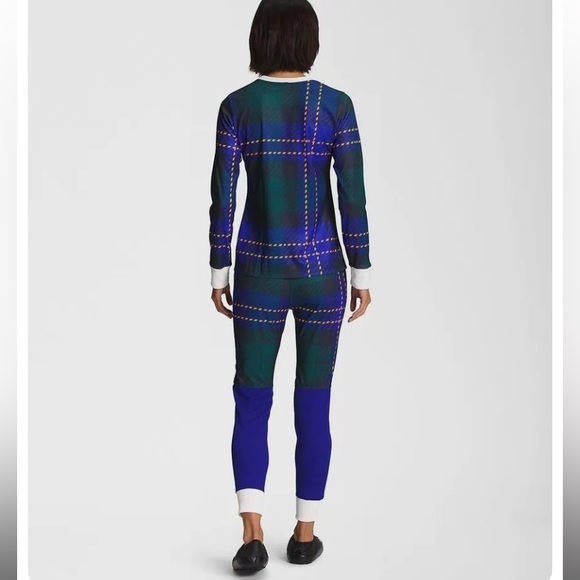 The North Face Thermal Waffle Set - Picture 7 of 7